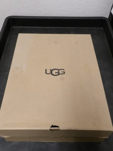 Ugg bailey button - button, triplet